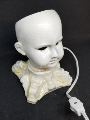 Original Creepy Doll Head Lamp product image (5)