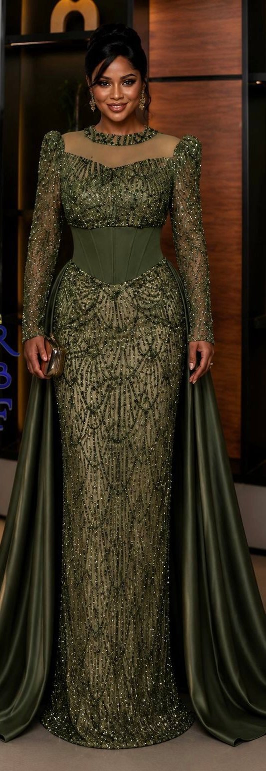 Luxury dress product image (5)