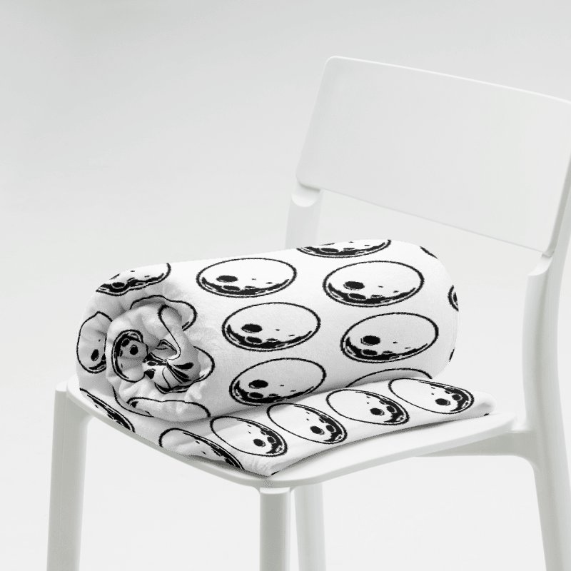 luna throw blanket product image (16)