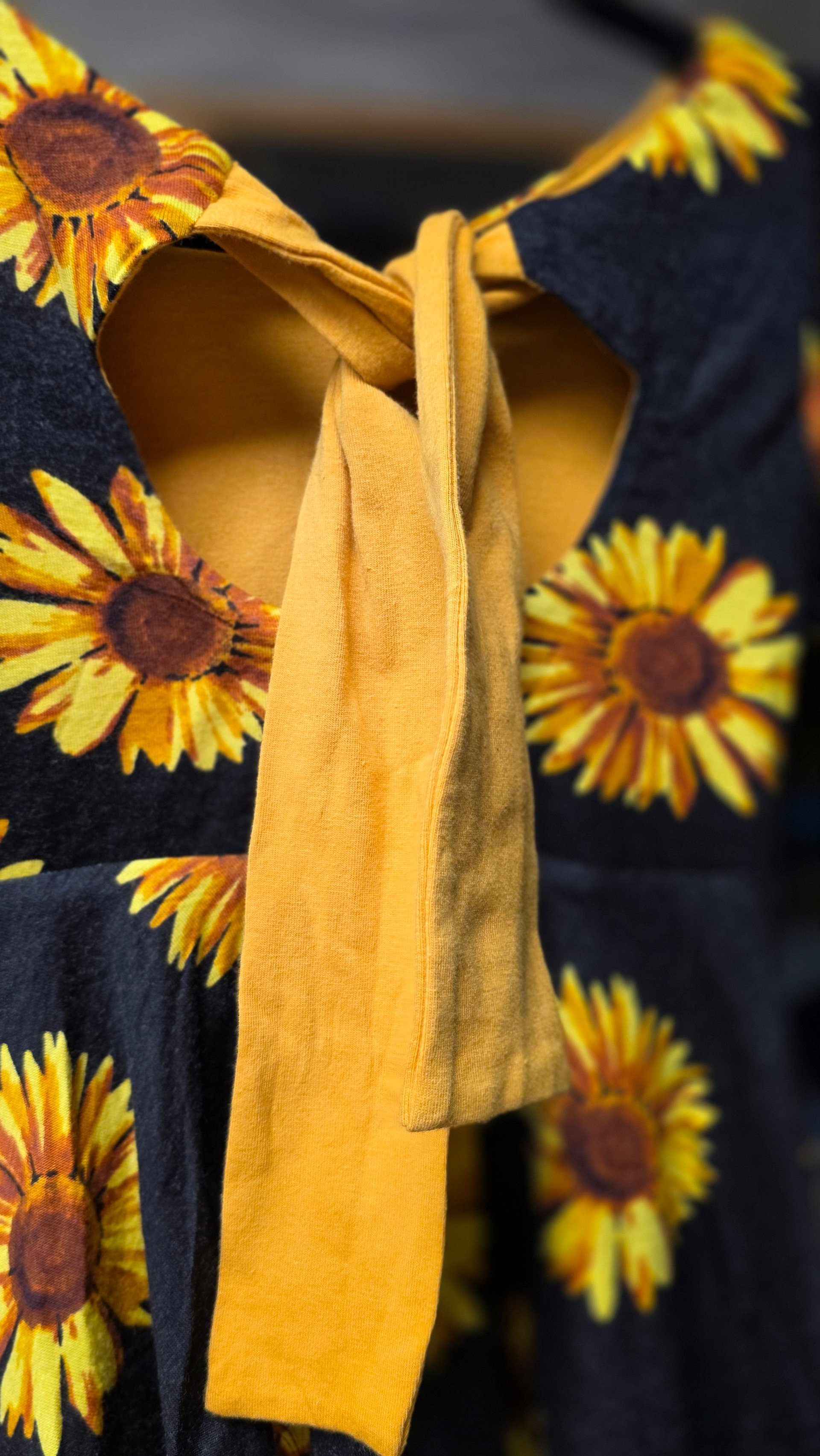 THE GUILD SOCIETY - Size 4 - LIKE NEW - Sunflower dress product image (4)
