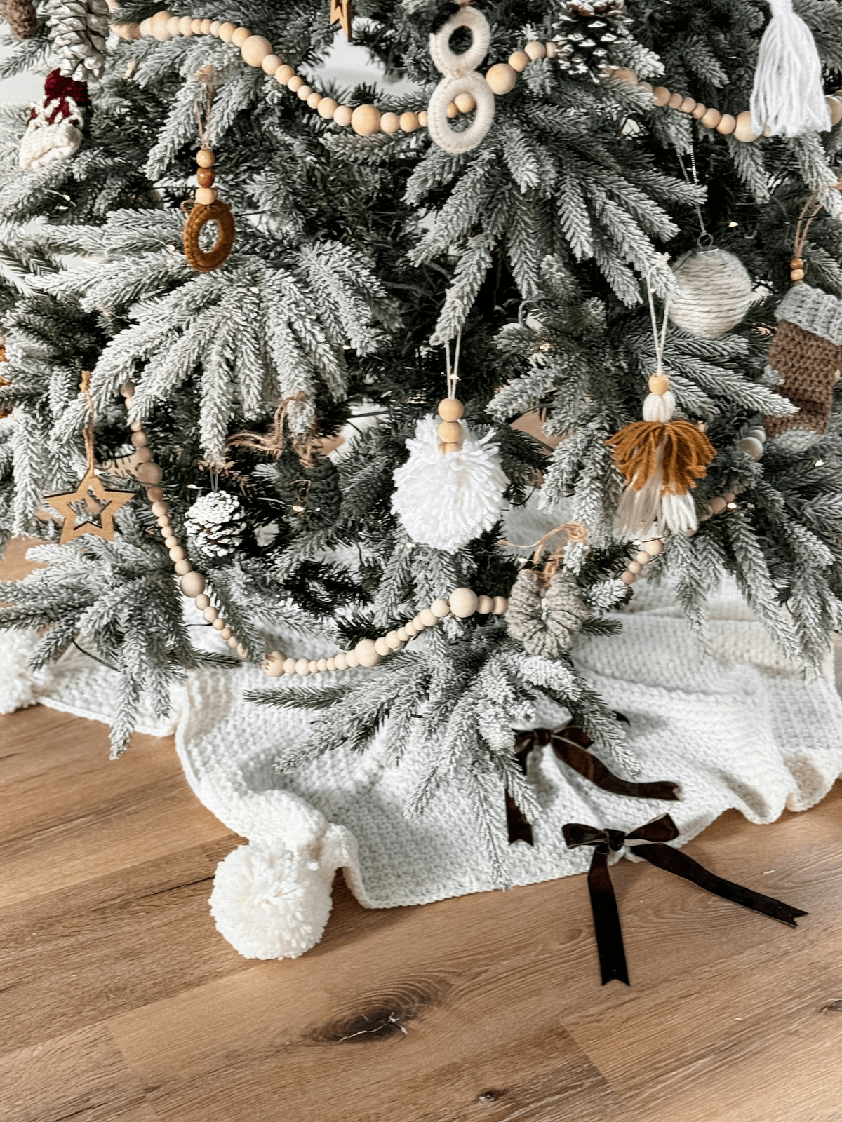 Holiday Weave Tree Skirt Crochet Pattern | MJ's Off The Hook Designs
