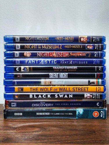 🇬🇧🇳🇱 My February Haul - 2026 🇳🇱🇬🇧

🇬🇧 These films and series are part of my February haul! Eight of these are blind buys (whi...