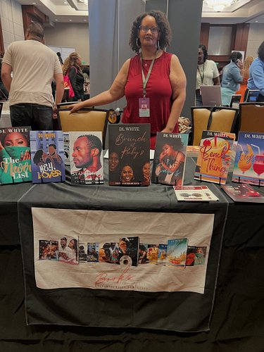 #BRBF26 WE IN HERE! 1(ish) more hour! Come see me, buy some books!