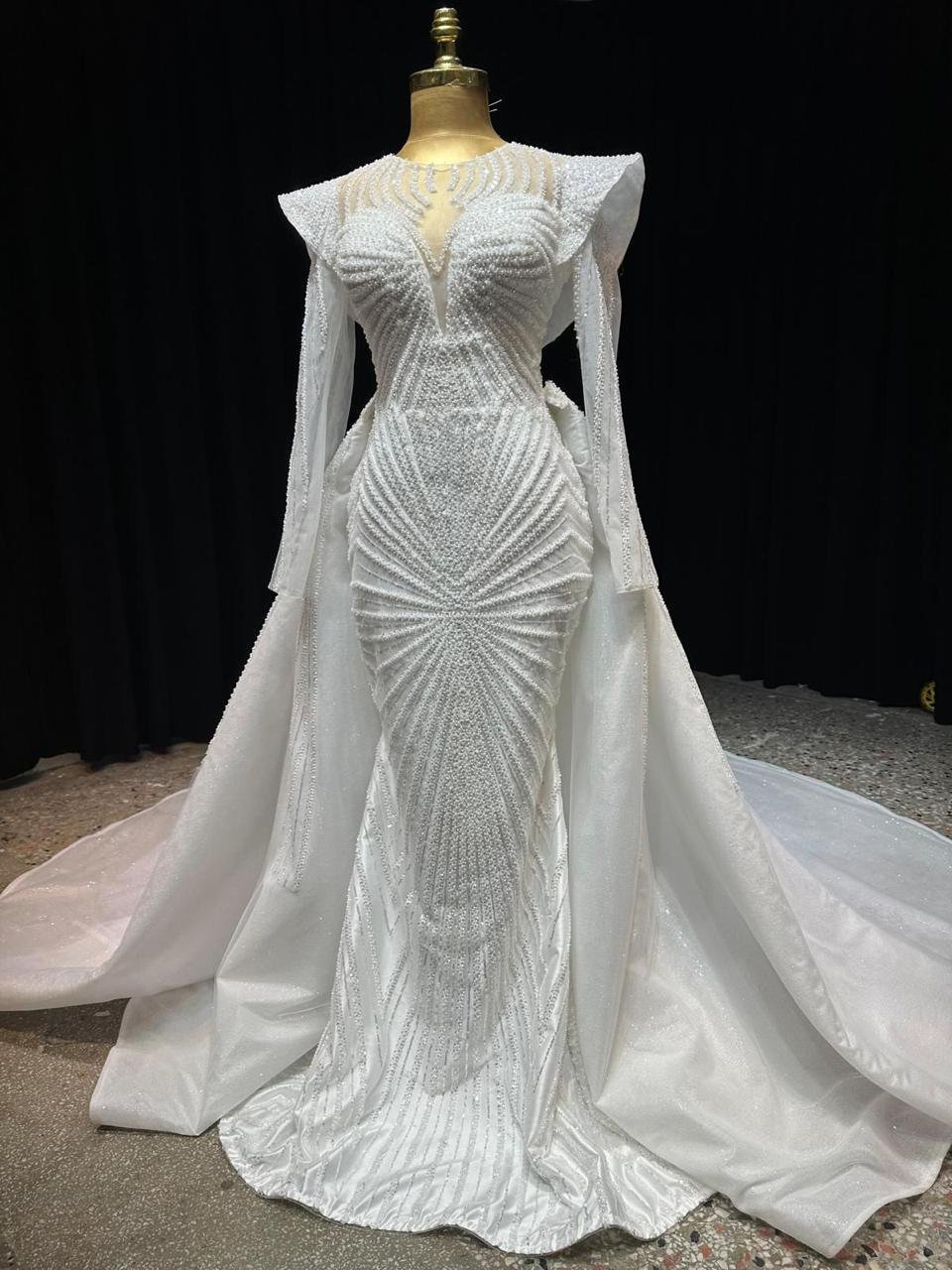 Wedding dress product image (1)