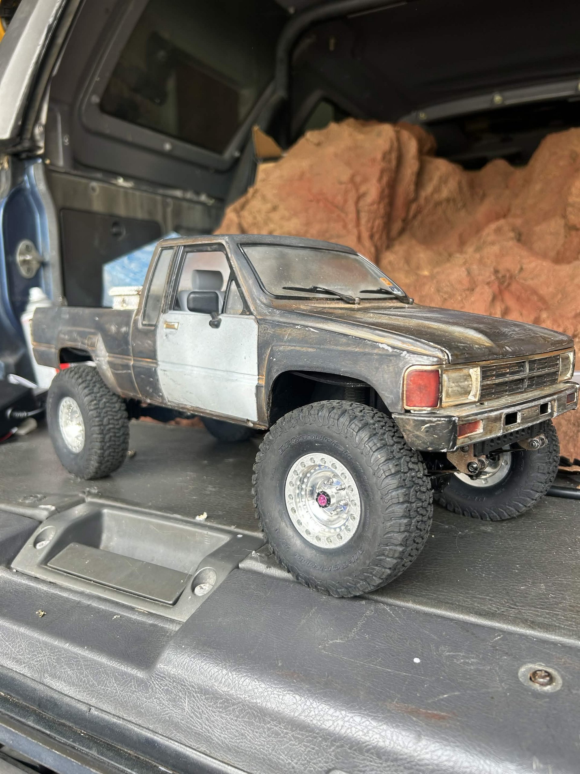 1/10 RC4WD Xtra Cab product image (1)