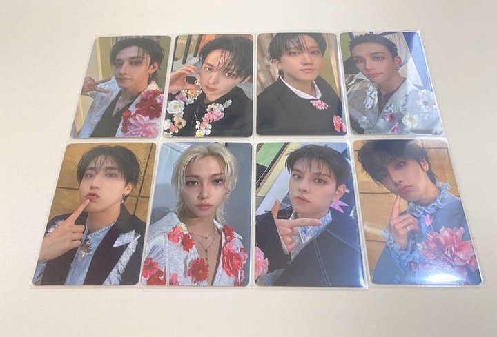 Stray kids Hollow tower records product image (1)