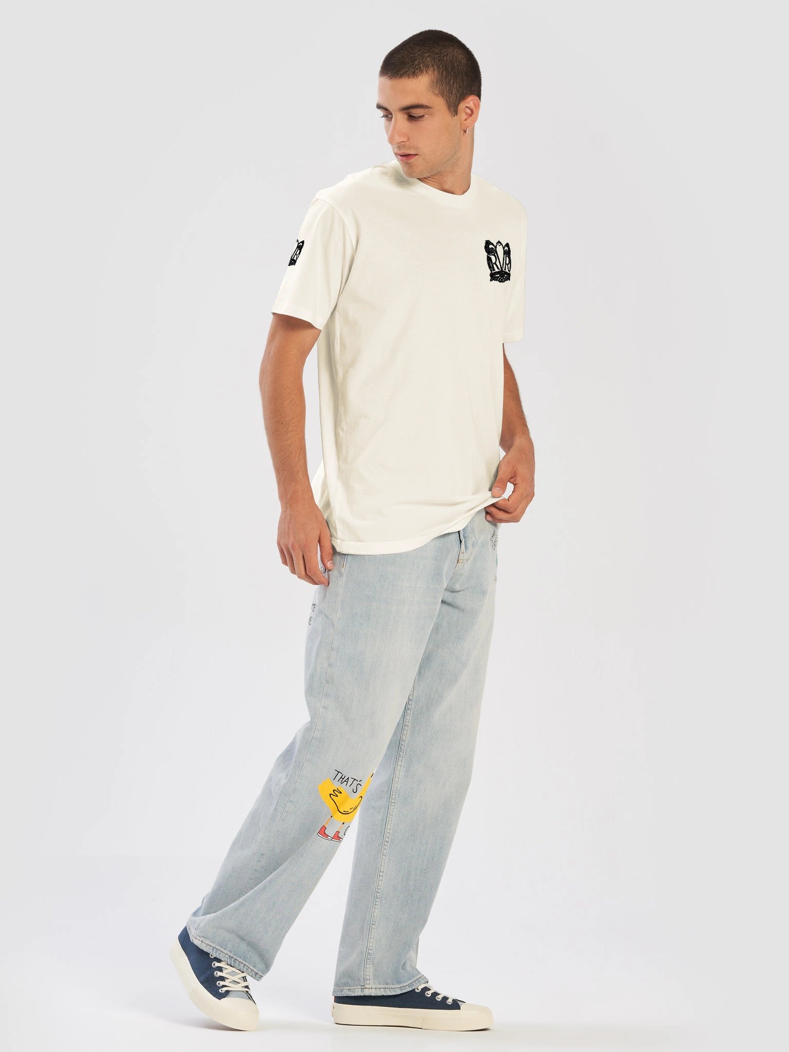 Ornate RVR Crest Tee product image (45)