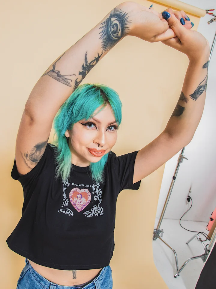 Heart Tee - Black product image (3)