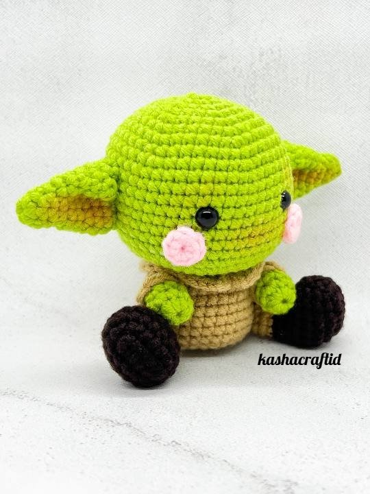 Baby Green Alien Sage Amigurumi Crochet Pattern product image (2)