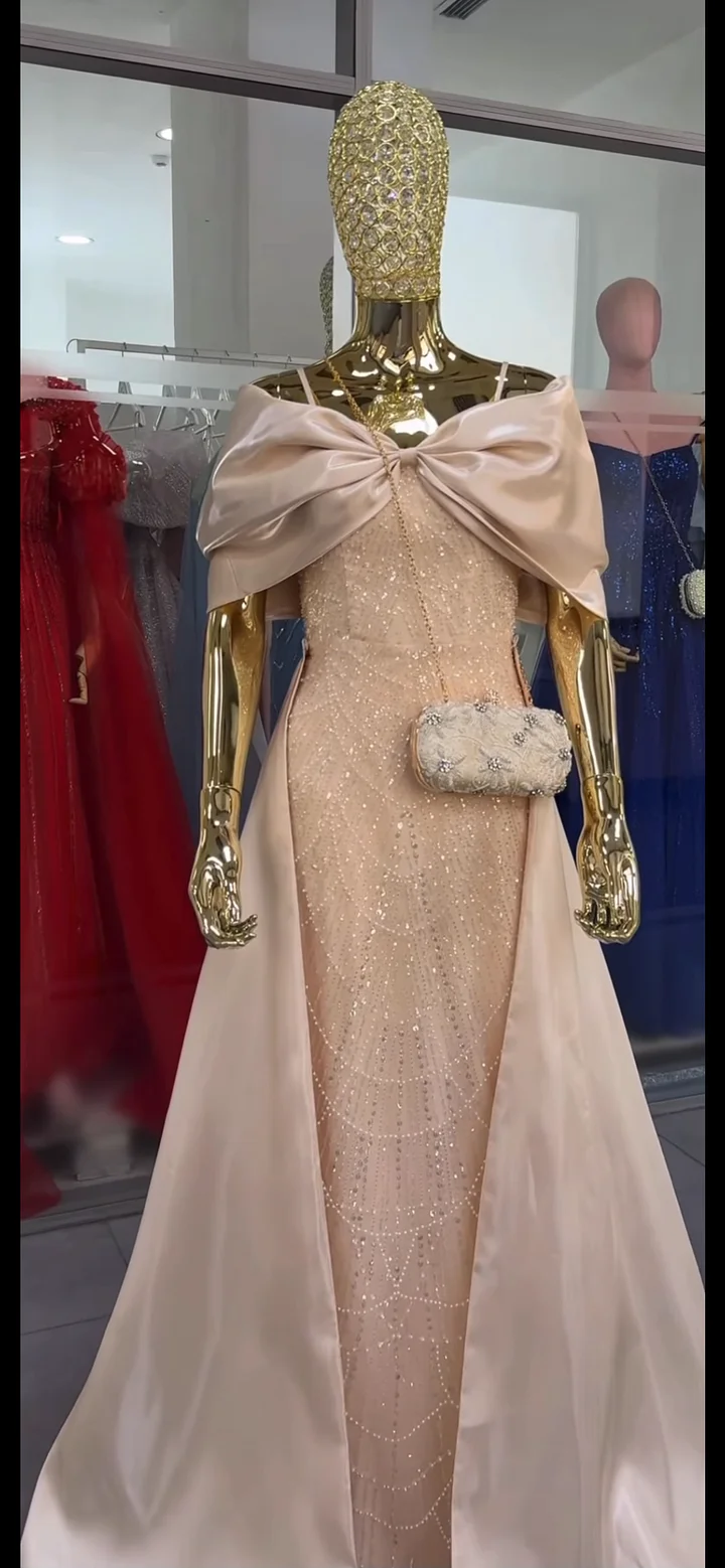Luxury dress product image (2)