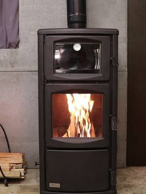 The Teba TKS-19 ($2,700) heats 2,000 sq ft beautifully with wood or coal. Free shipping in lower 48! 📞 406-300-1776 #WoodStove #KitchenGoals #CozyHome