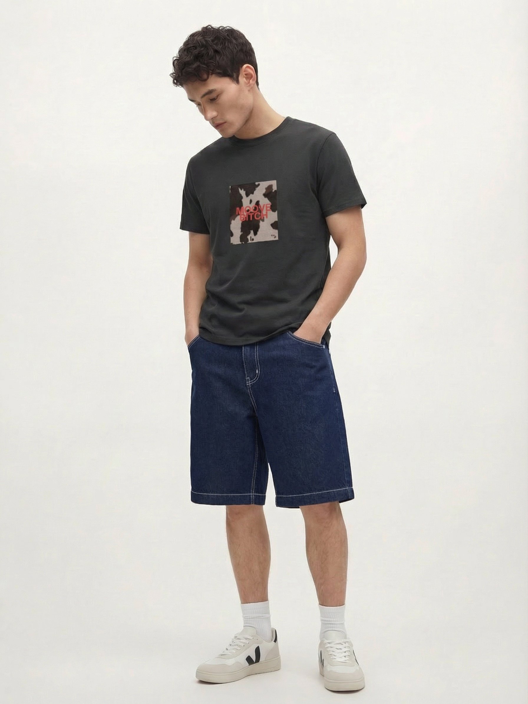 MOOVE BITCH T-Shirt product image (3)