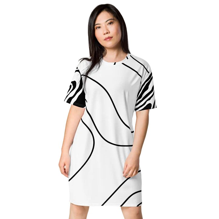 Black & White Abstract Lines Art T-Shirt Dress product image (1)