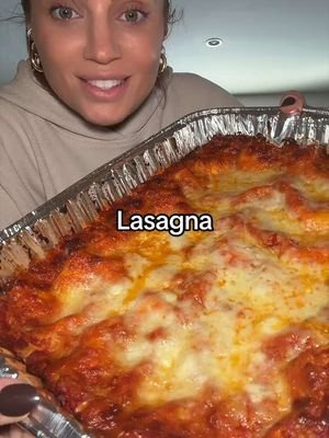 Just in time for Sunday dinner ❤️ #lasagna #italianfood #easyrecipe #cookwithme #sundaydinner 