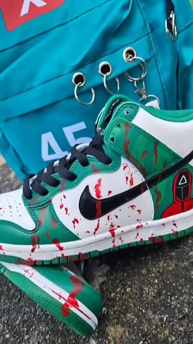 Best season of Squidgame?

Let's gooooo in the comments 👇👇👇

#squidgame #squidgames #customsneakers #handmade #fyp #chickmake...