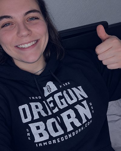 Oregon apparel for Oregon people.

Model: @katie_dreiling

#oregon
#oregonborn
#iamoregonborn
#pnwstyle
#supportlocal