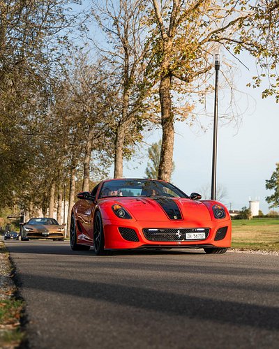 What a trio!! Which one is your favorite? The legendary 599, the horsepower monster SF90 or the V8 Pista? 😏 The only thing I ...