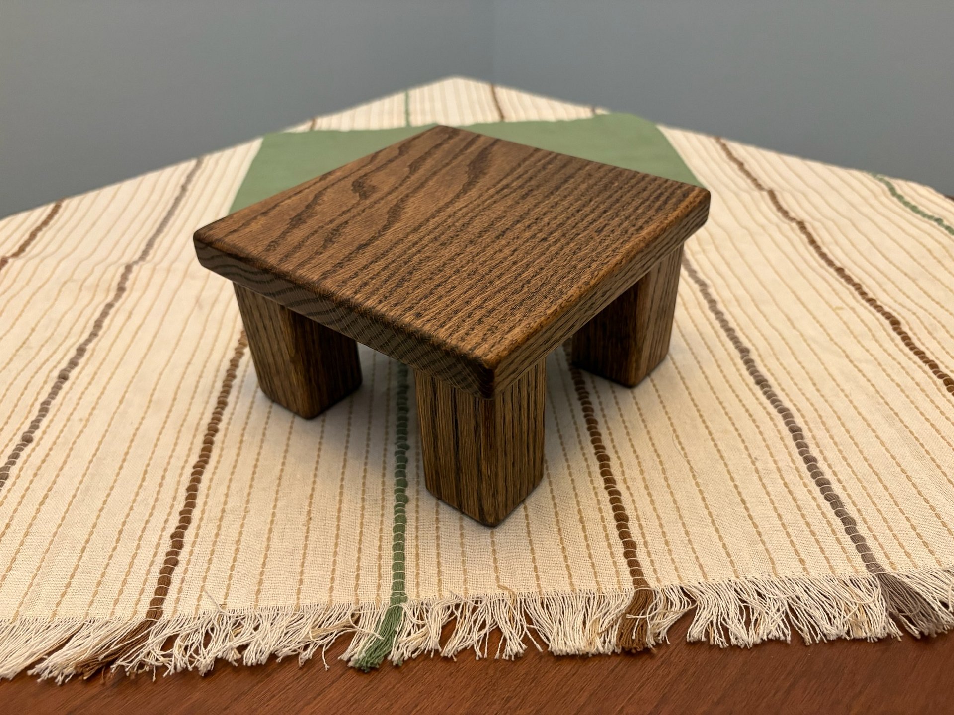 Oak Pedestal product image (1)