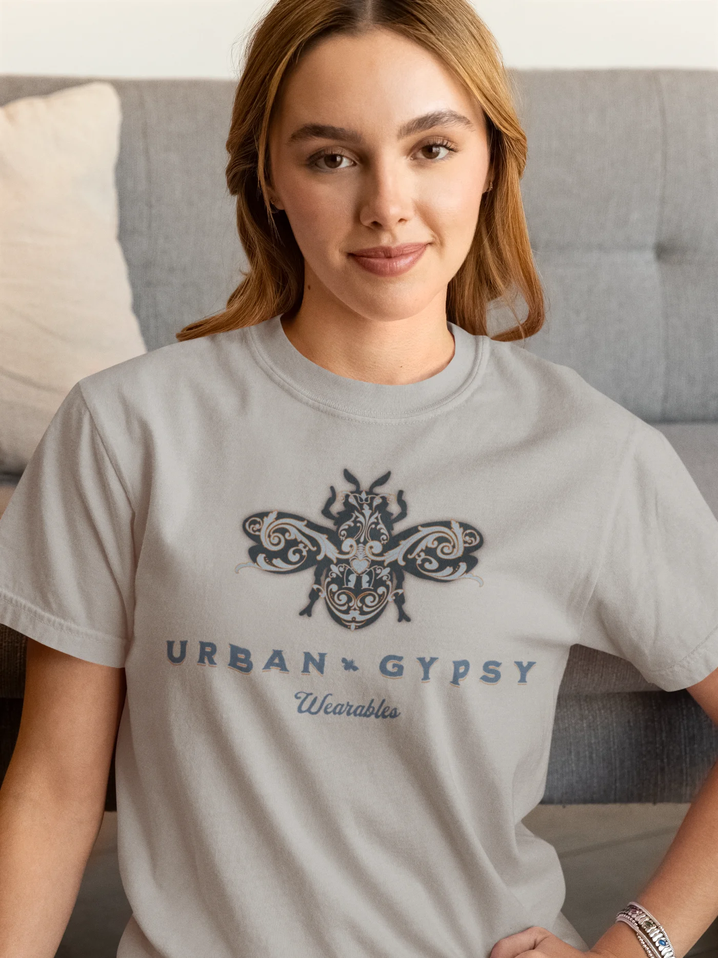 Urban Gypsy Wander Bee T-Shirt product image (2)