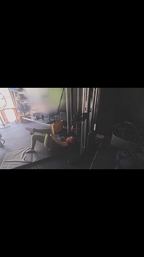 Connecting Mind to Muscle.

#personaltrainer #crossmuscle #darkwolffitness