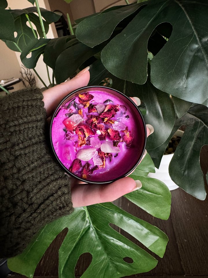 Intention Candle - Purple - Jasmine, Rose, Peach w Rose Quartz & Rose Petals, Hibiscus leaves product image (2)