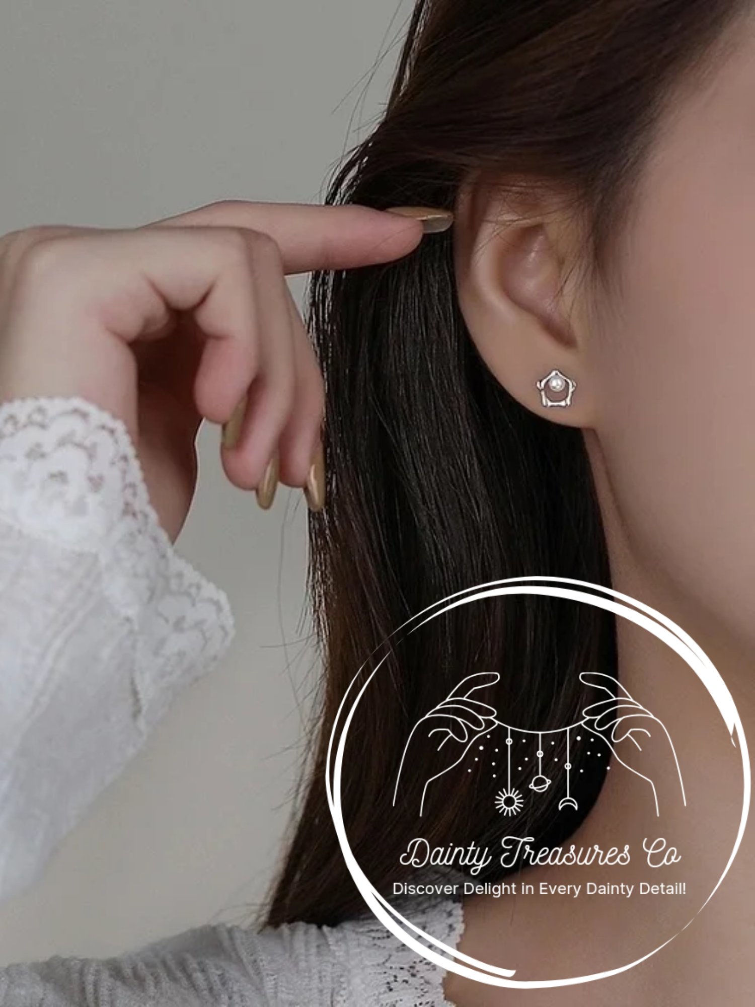 Hollow Star & Pearl Stud product image (2)