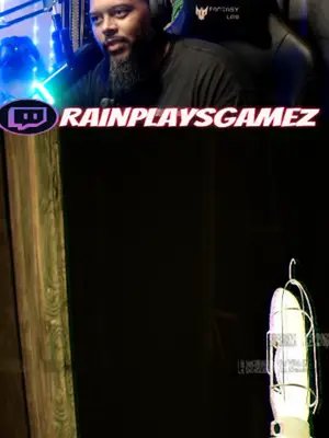 I almost....    #fyp #horrorgame #twitchstreamer #gamer #indiehorror