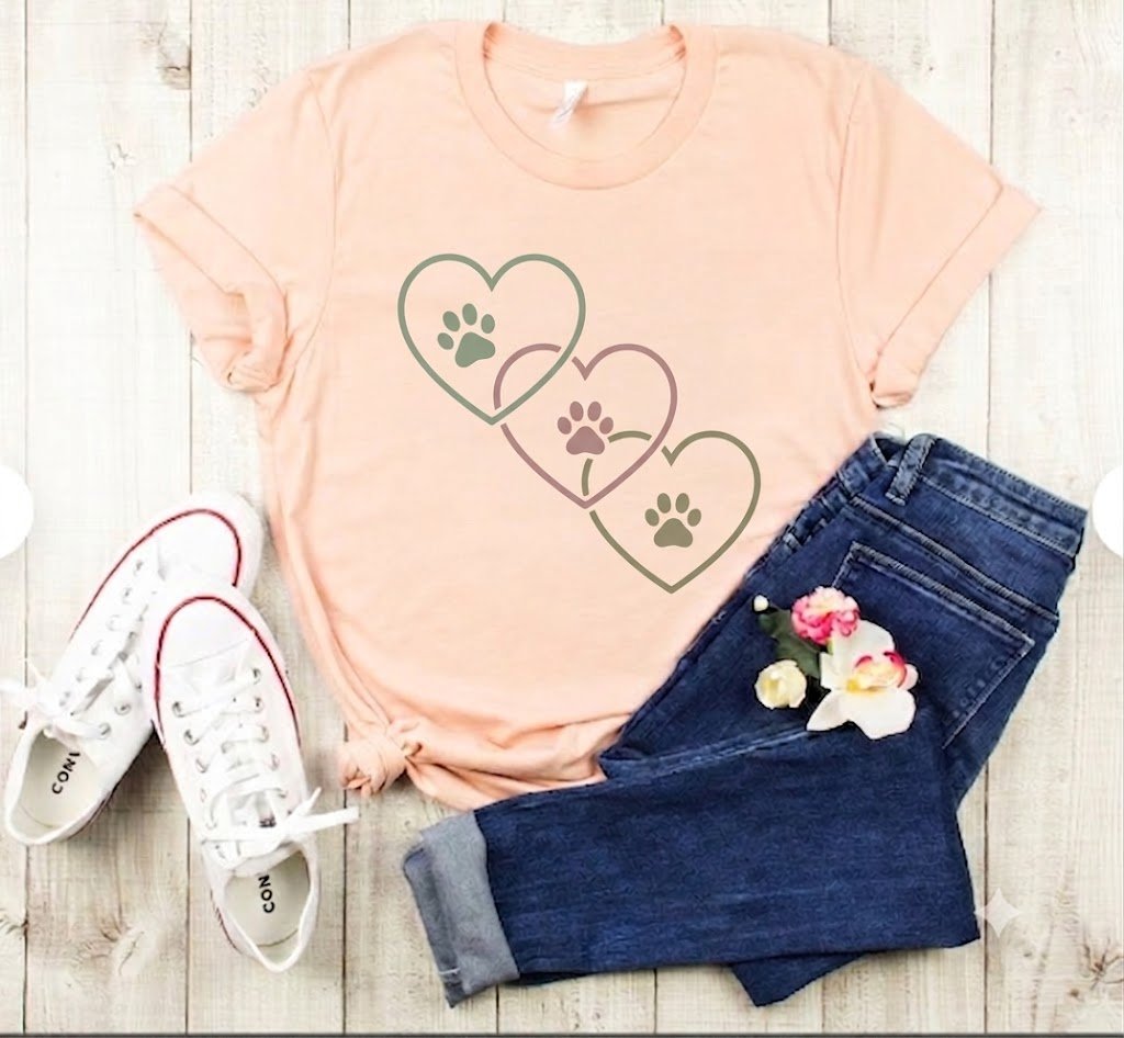 Dog Mom Heart Paw T-Shirt for Women | Cute Dog Lover Graphic Tee | Paw Print Heart Shirt | Pet Mom Gift product image (4)