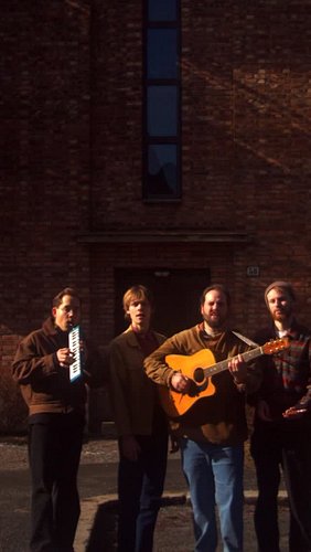 Here is an unreleased song called Jungle Of Bricks. 🏠

#indiemusic #guitar #folkrock #newmusic #originalsong
