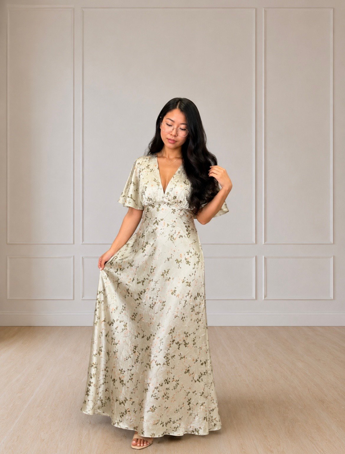 Luxury dress product image (1)
