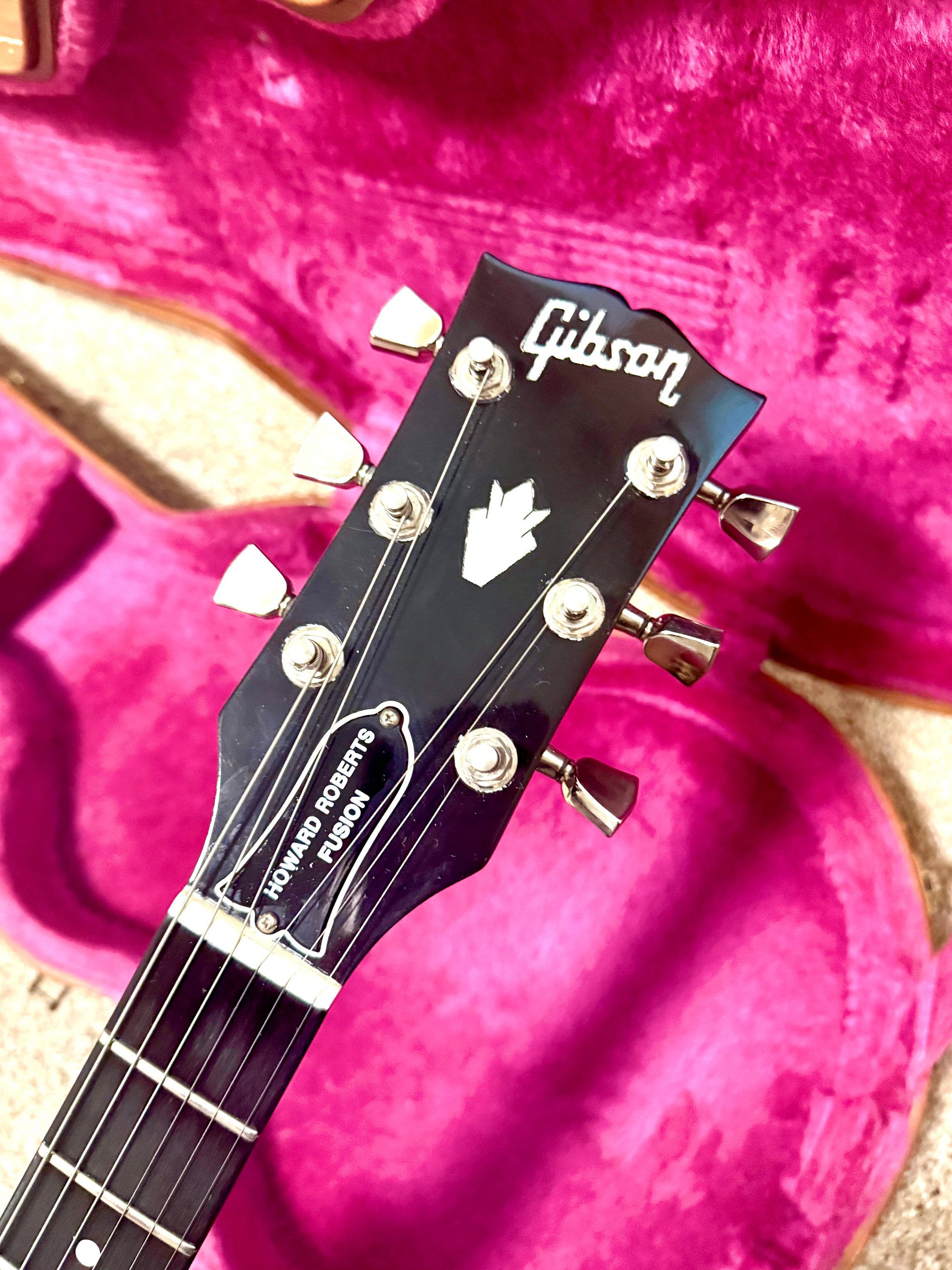 1982 Gibson "HOWARD ROBERTS FUSION #1" Tobacco Burst + OHSC product image (11)