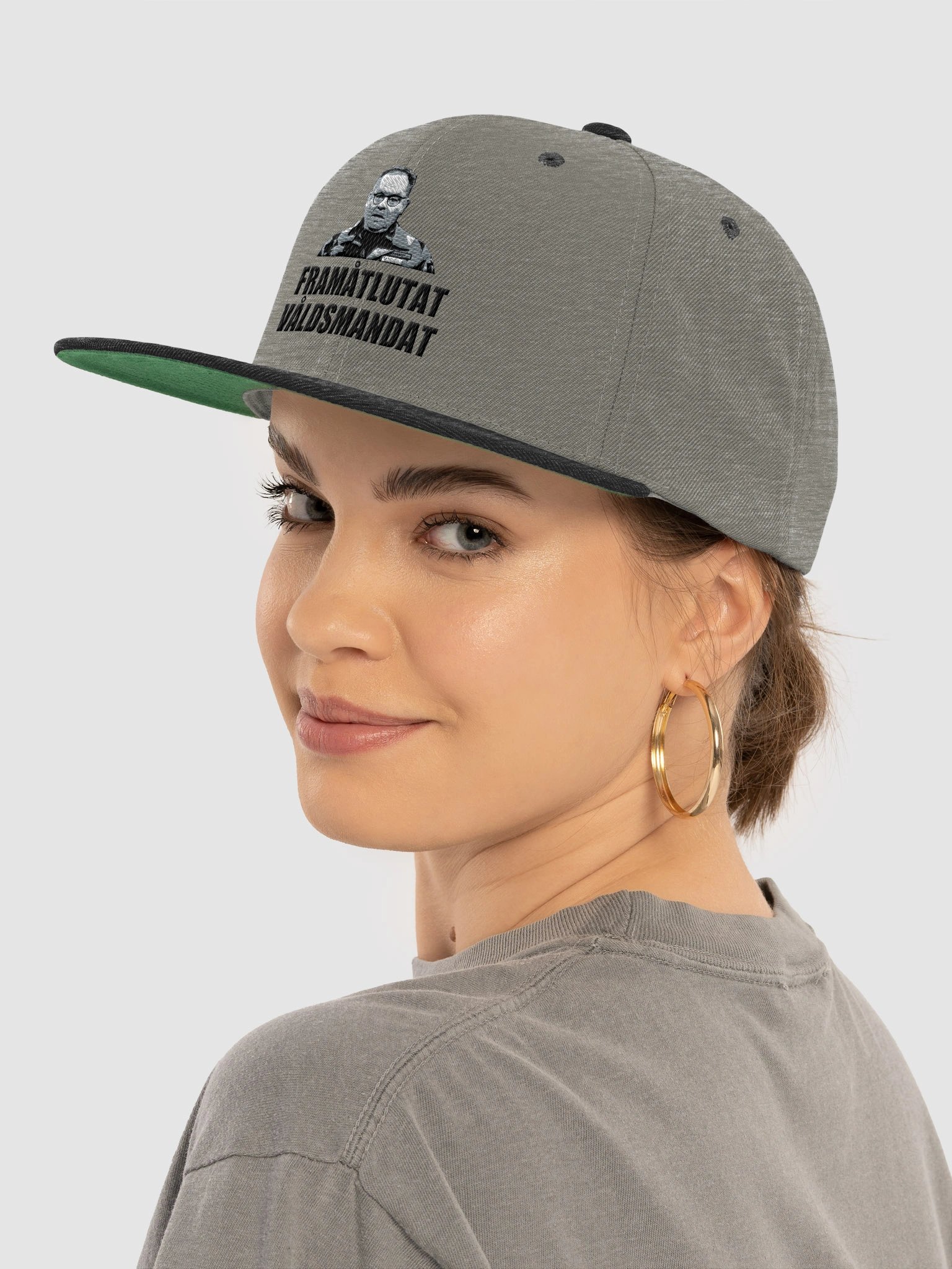 Framåtlutat våldsmandat (Snapback Keps) product image (40)