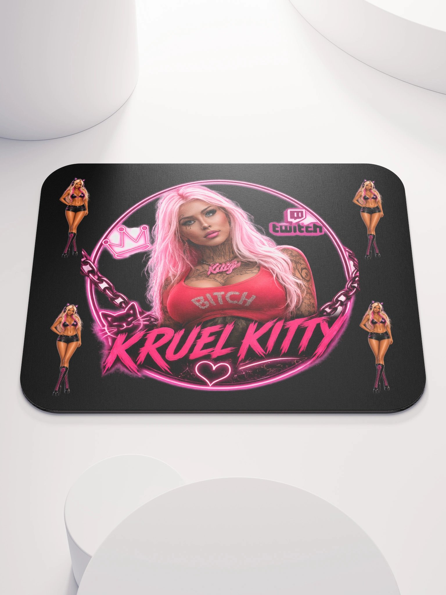 Kitty loves the mouse product image (1)