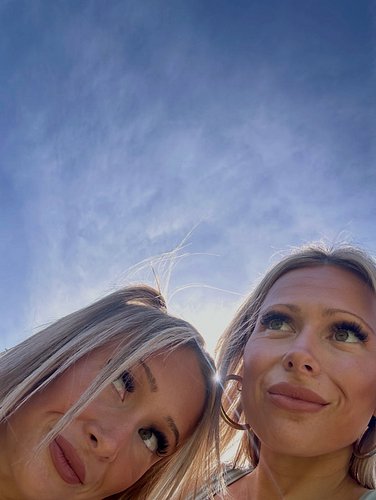 We looooooveeeee brand new months && it’s October tomorrow so that means brand new energy, ideas, goals, songs, etc !!!! YAY ...