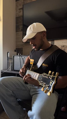Chop Suey - System of a Down Guitar Cover
Drop C Tuning
#systemofdown #guitarcover #metal #guitar #riff