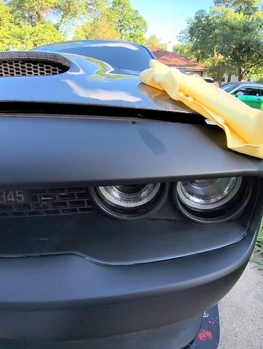 This stuff is MAGIC!!! Matte or Satin Vinyl….. No Problem. Oil……..No Problem. 
.
.
.
♦️ Bandito345.com ♦️