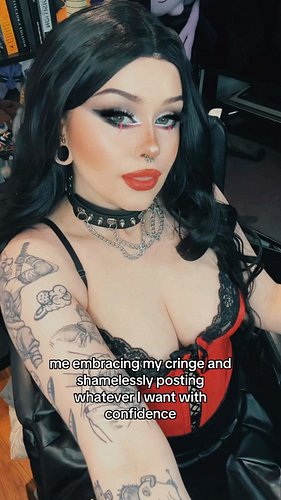 lets pretend the tripod didnt fall over at the end 🥰

.
.
.

#jragon #explore #explorepage #altgirls #girlswithtattoos #altma...