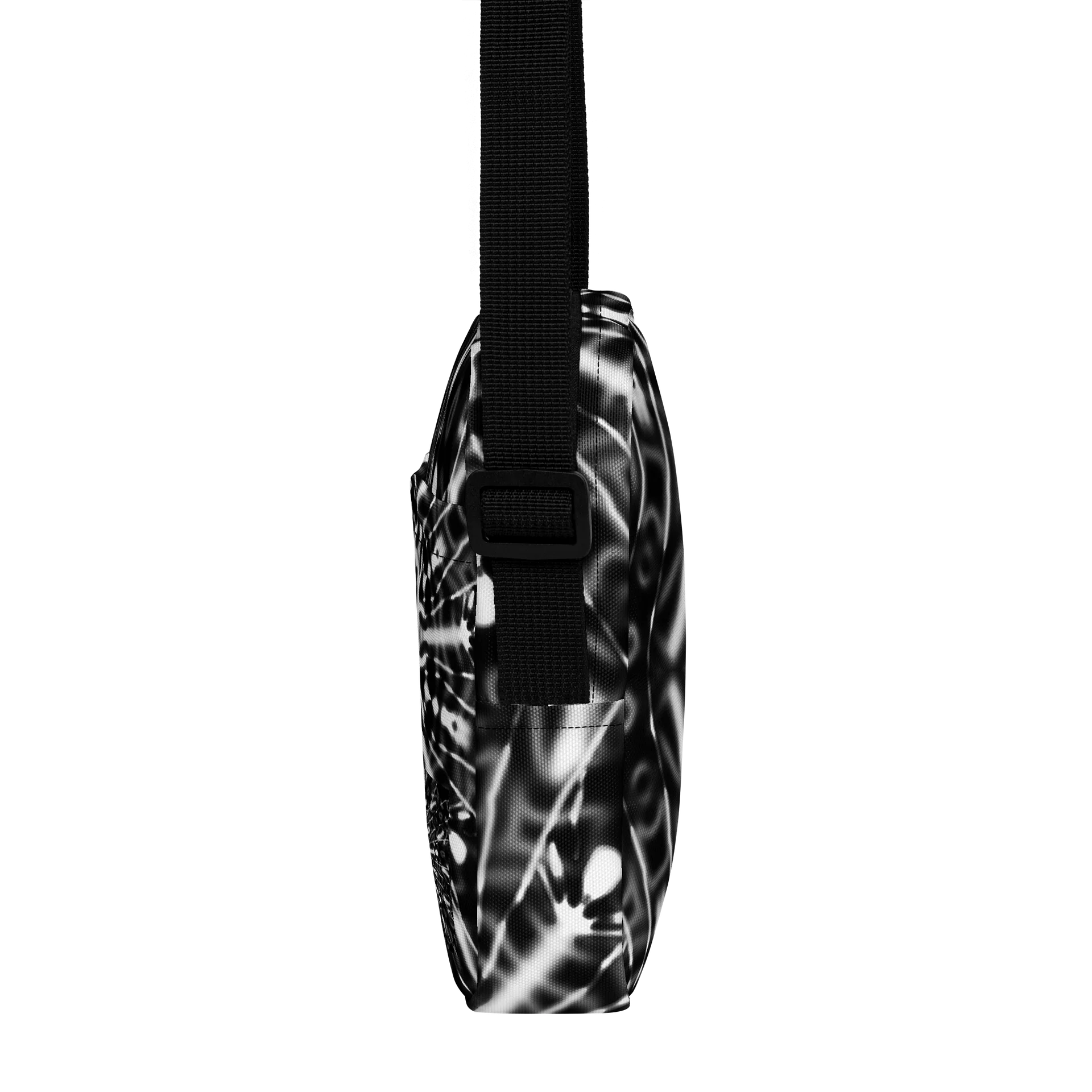 Reflecting Light Eclat7 Crossbody Bag product image (2)