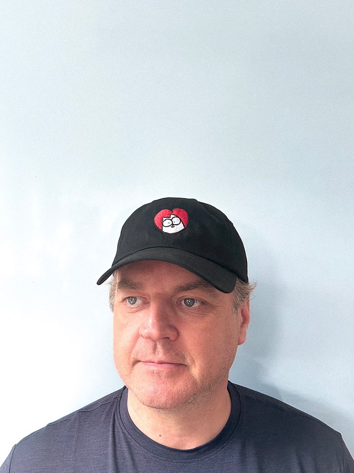 Embroidered Heart Hat product image (1)