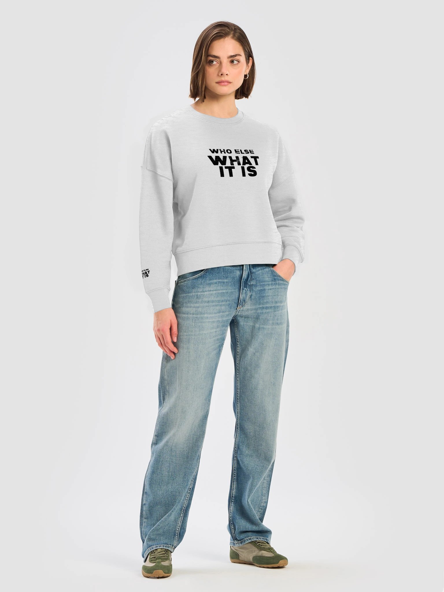 Minimal Black Crew Neck Sweatshirt product image (5)