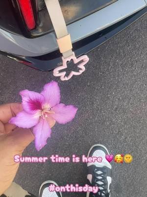 ☀️ best friend time 🌸💕🥰 #summeroutfits 🌸💕🥰 #flower #poolparty #sunshine☀️ #420 onthisday 💕🧚🏾‍♀️