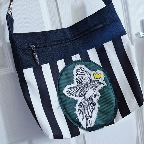 The process shots of making my cross body bag, planning to make these in different fabrics, colour combinations, and sizes. C...