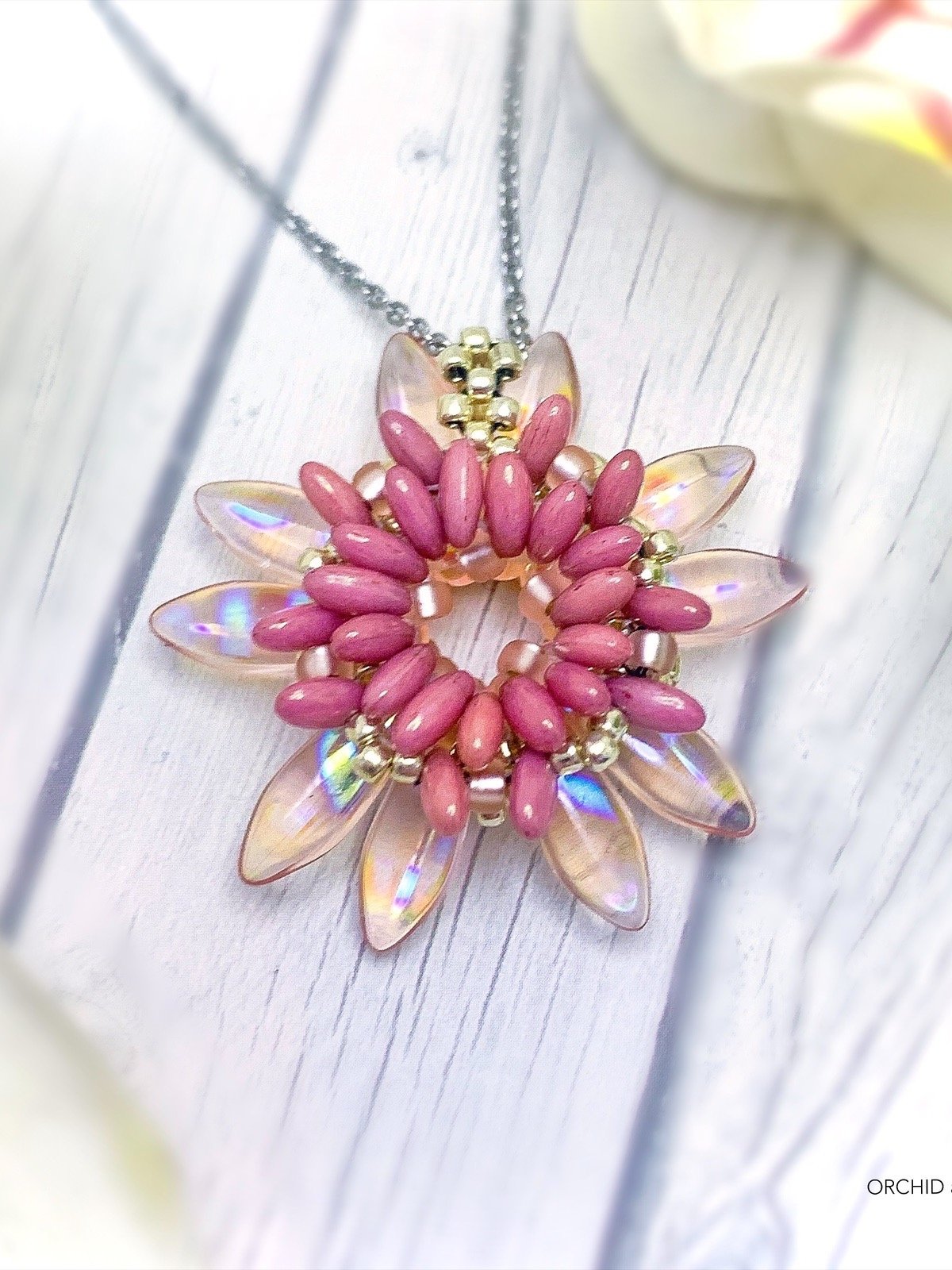 Beading Pattern - Perennial Pendant with Dagger Beads product image (6)