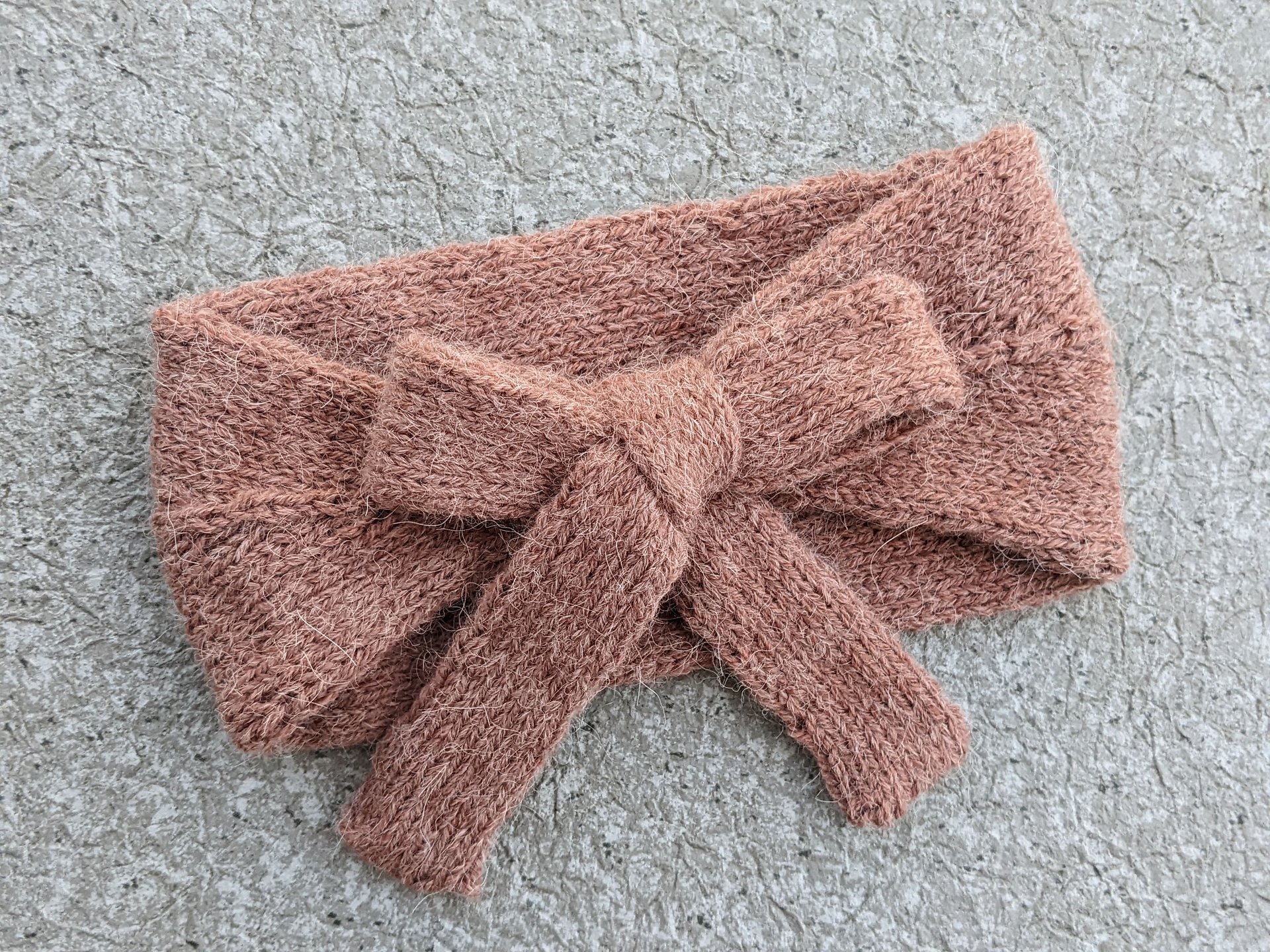 Knit Headband with Ties Pattern product image (10)