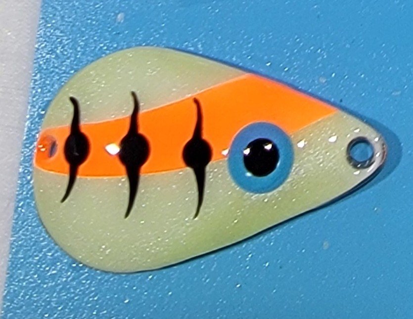 NSA KO Wobbler-style Glow Casting Spoon product image (1)