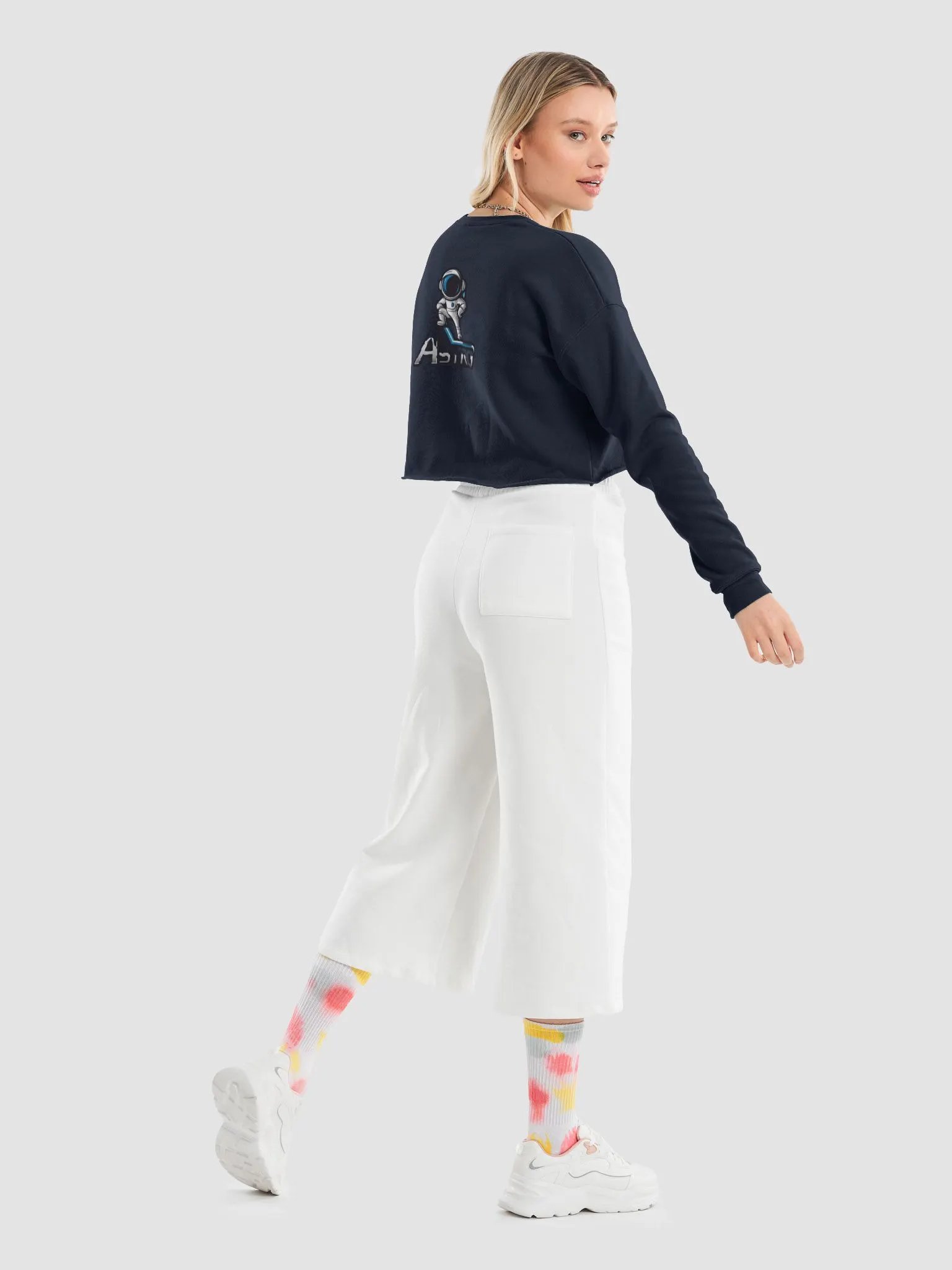 Astro Women's Fleece Crop Sweatshirt - Astronaut Design product image (1)