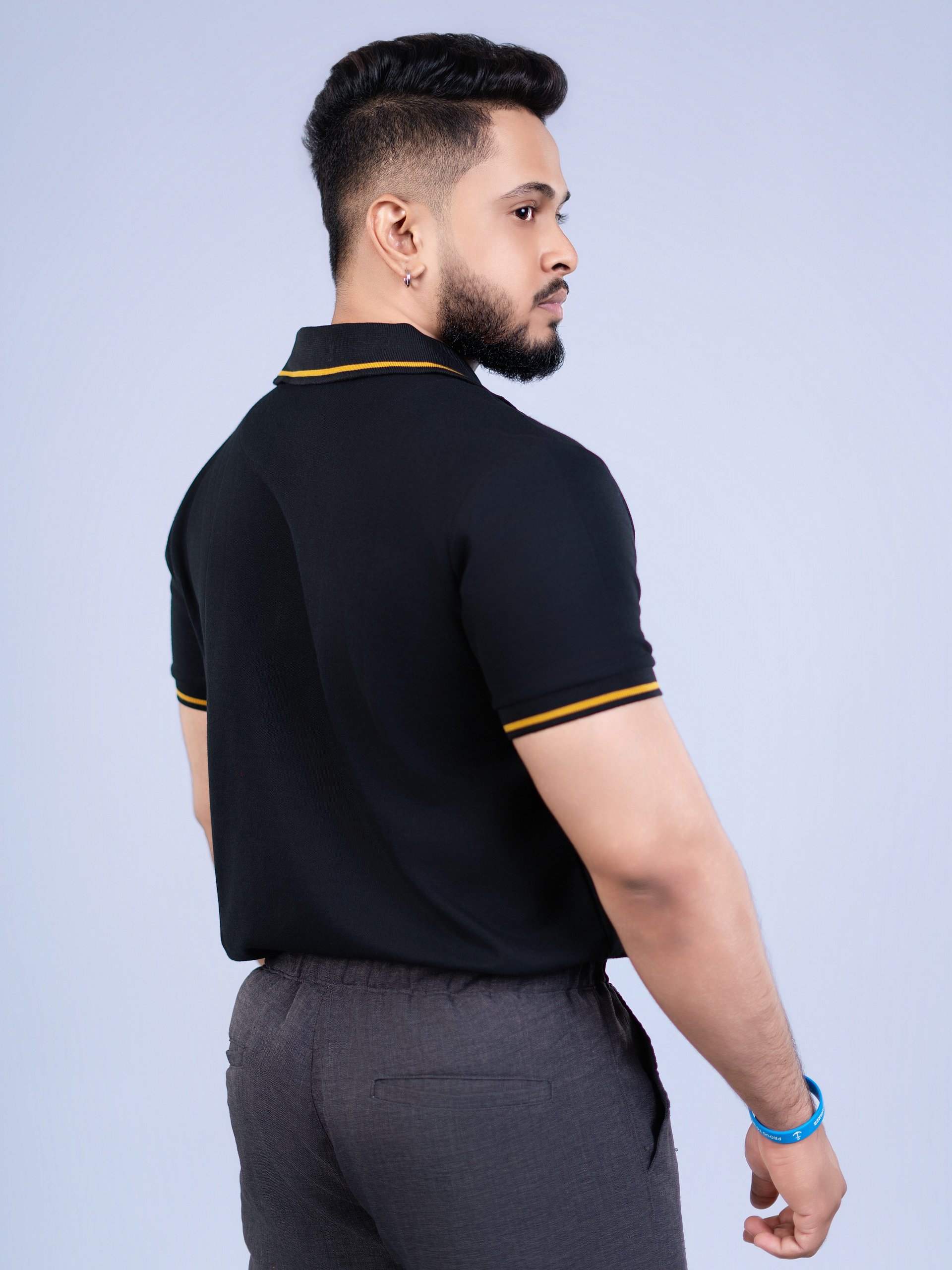 Black & Gold T-shirt product image (3)