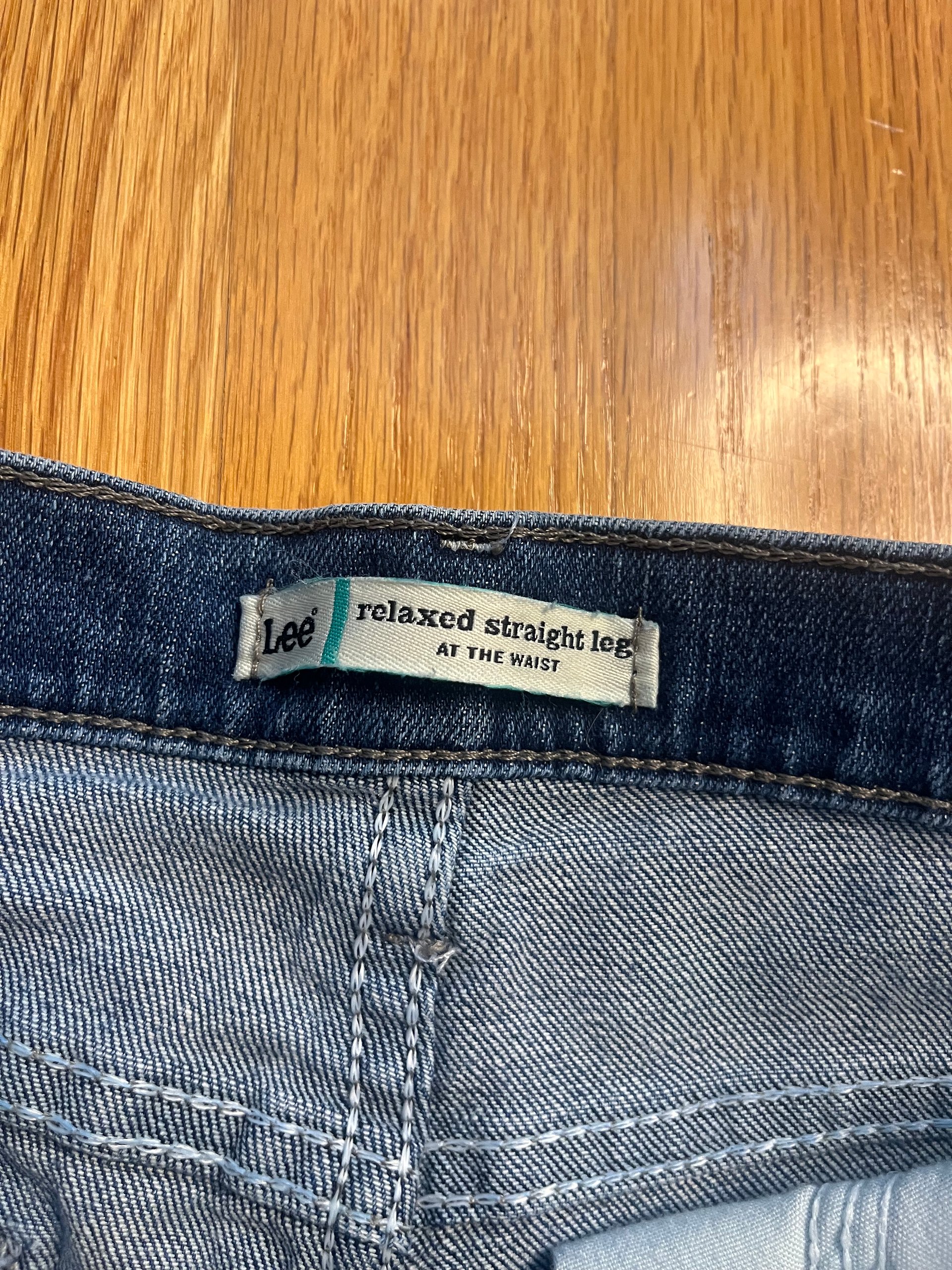 Wild Vine Jeans / Size 8 Medium product image (7)