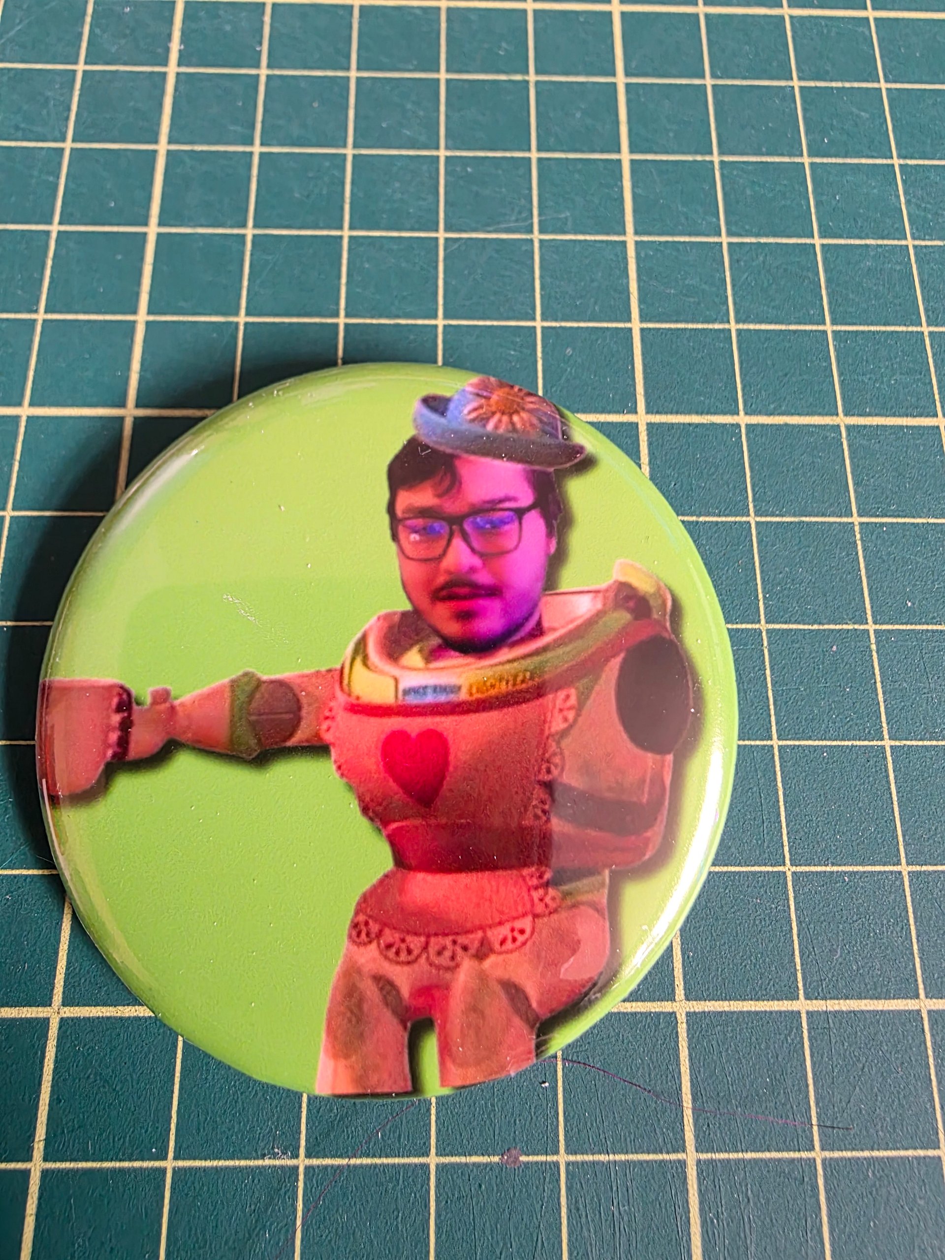 Mrs. Fricebit - Button product image (1)