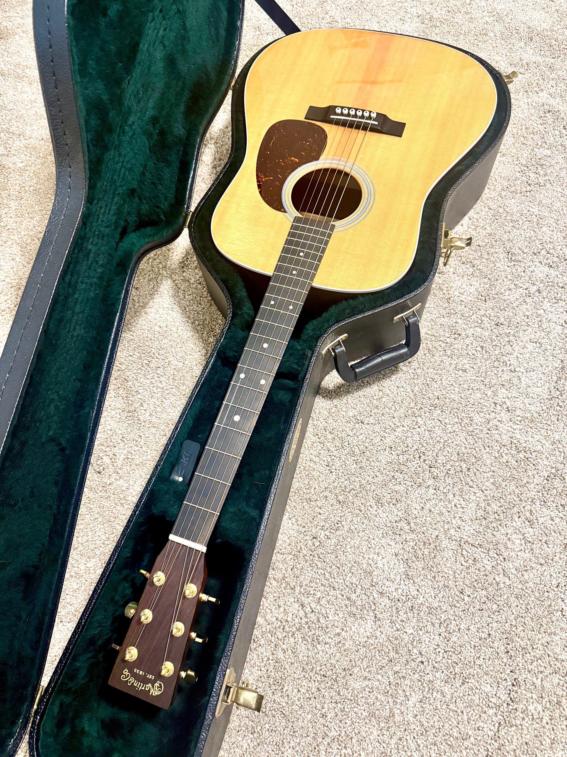 2017 Martin "MMV" Limited Dreadnought Acoustic w/ Gold Hardware + OHSC product image (4)